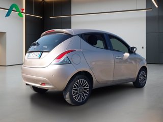 LANCIA Ypsilon 1.0 firefly hybrid gold s&s 70cv