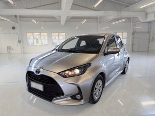 TOYOTA Yaris 1.5h trend