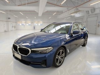BMW 530d touring mhev 48v business auto
