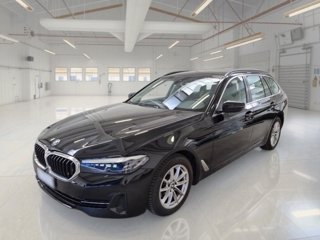 BMW 518d touring mhev 48v business auto