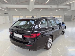 BMW 518d touring mhev 48v business auto