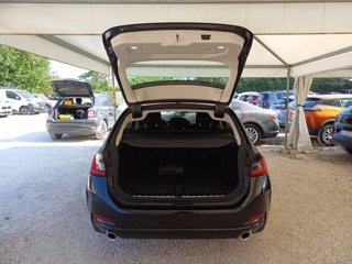 BMW 320d touring mhev 48v xdrive auto
