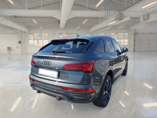 AUDI Q5 sportback 40 2.0 tdi mhev 12v identity black quattro s-tronic