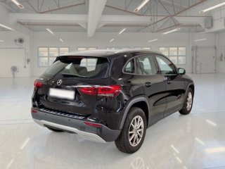 MERCEDES Gla 200 business extra auto