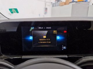 MERCEDES Gla 200 business extra auto