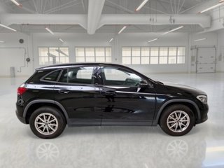 MERCEDES Gla 200 business extra auto